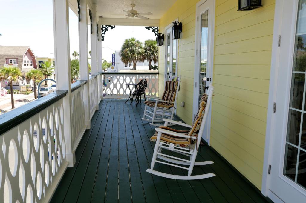 Inn on the Avenue (New Smyrna Beach) 