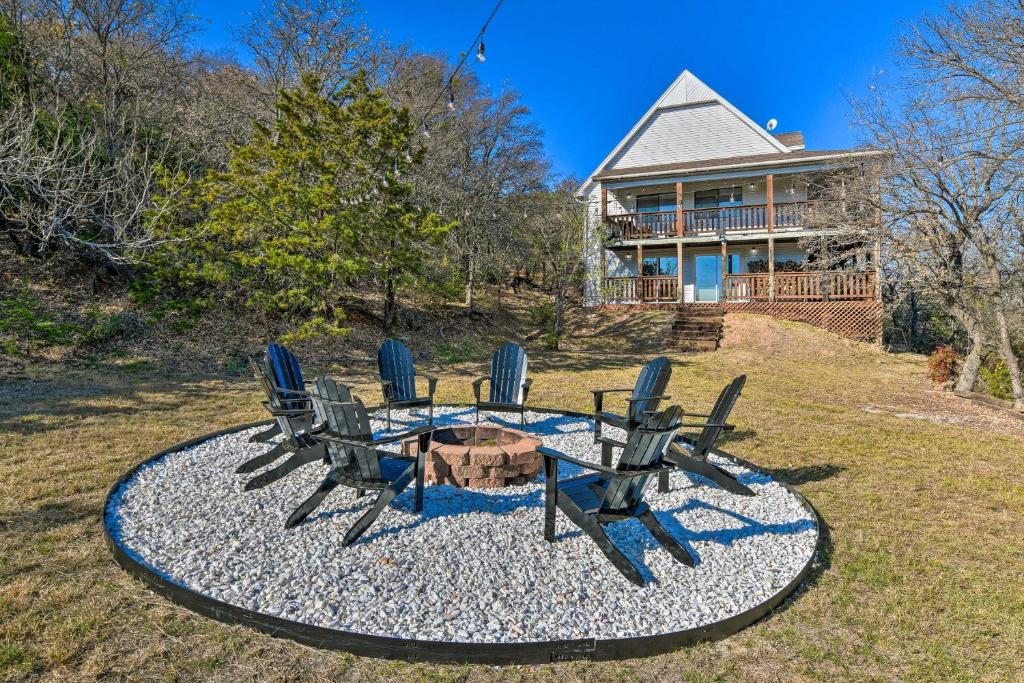 Spacious Family Home on the Water and Boat Dock