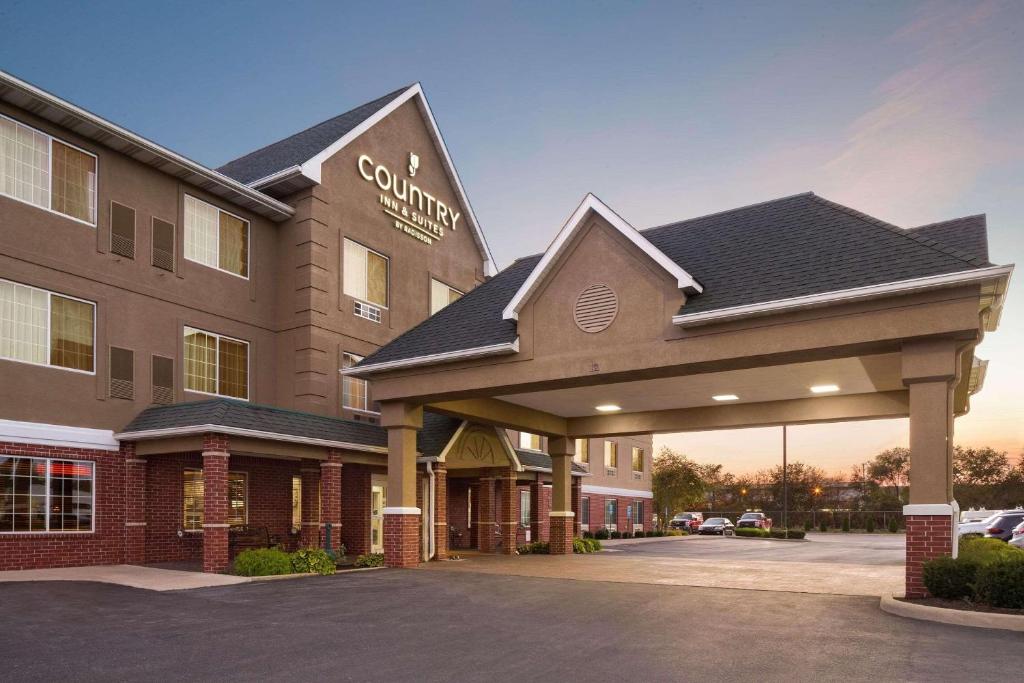 Country Inn & Suites by Radisson, Lima, OH