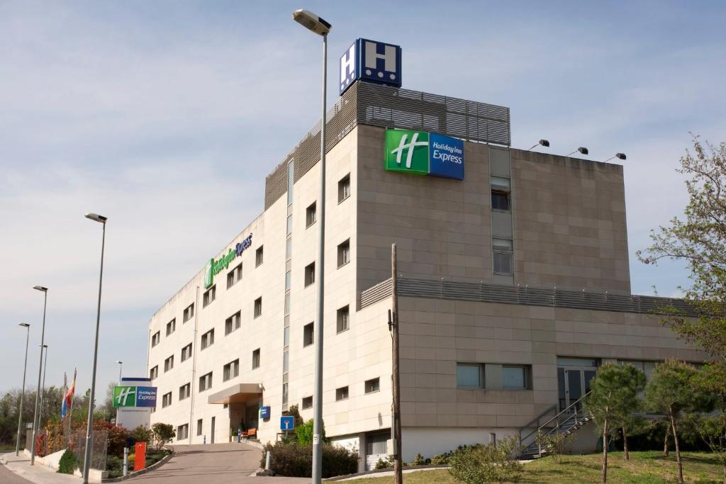 Holiday Inn Express Barcelona - Montmeló, an IHG Hotel