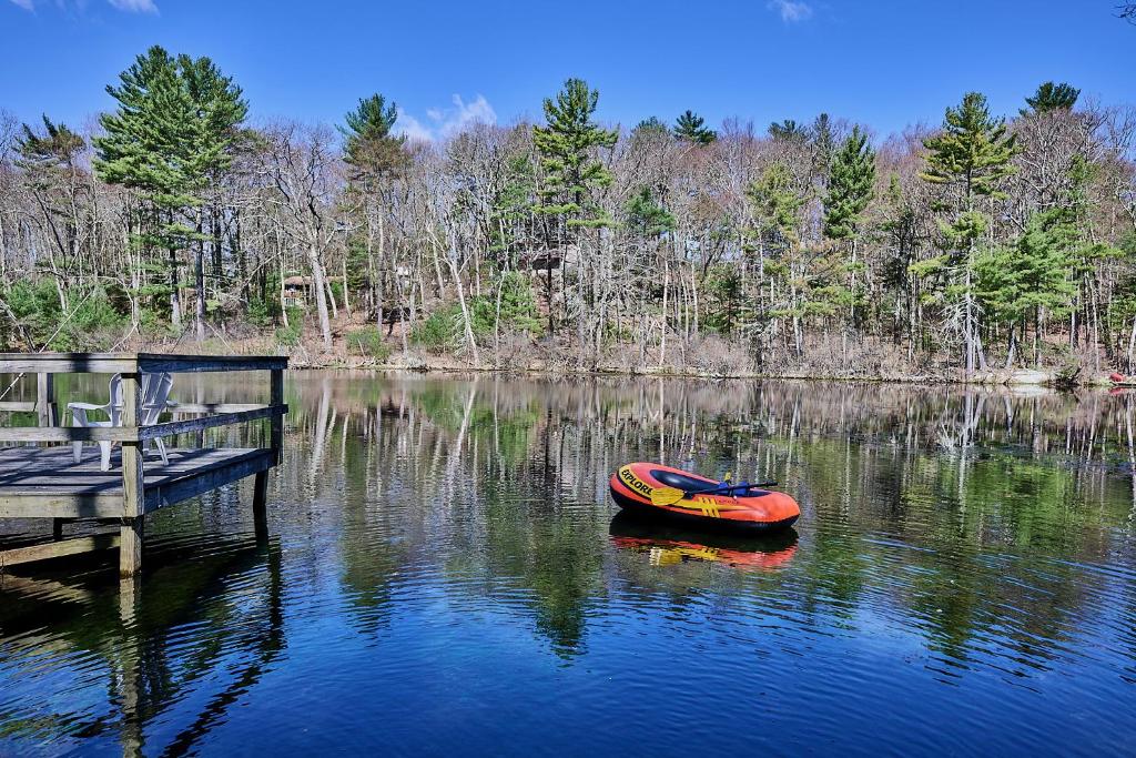 Experience Nature and Comfort at Zac Rental, a Spacious and Beautiful Property in Glen Spey