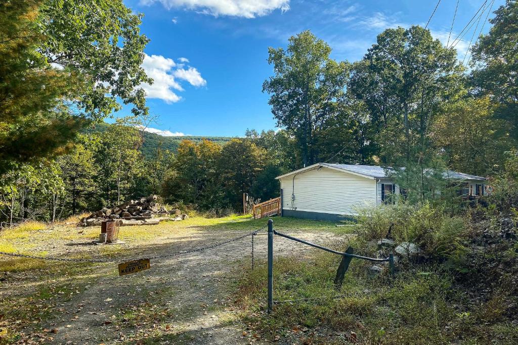 Port Jervis Home about 8 Acres with Mountain View!