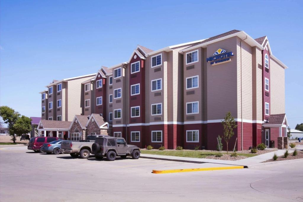 Microtel Inn & Suites