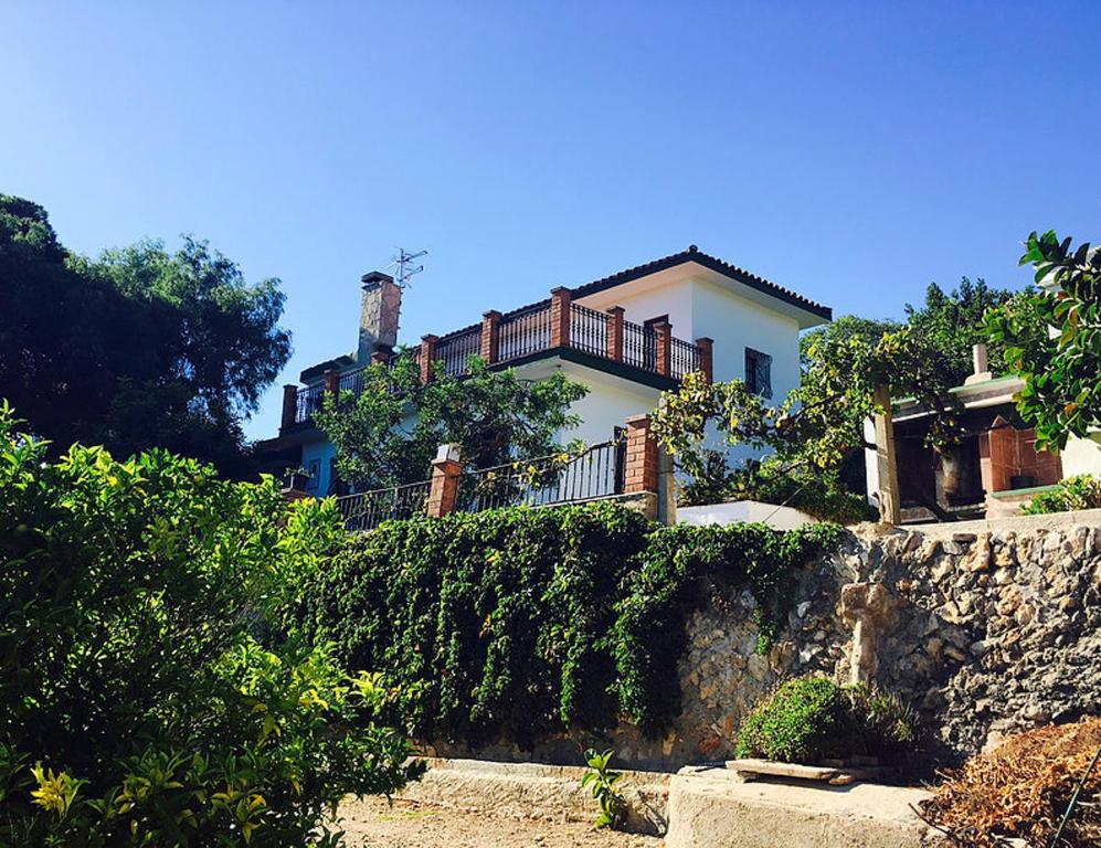 Spacious House Tortosa + Pool