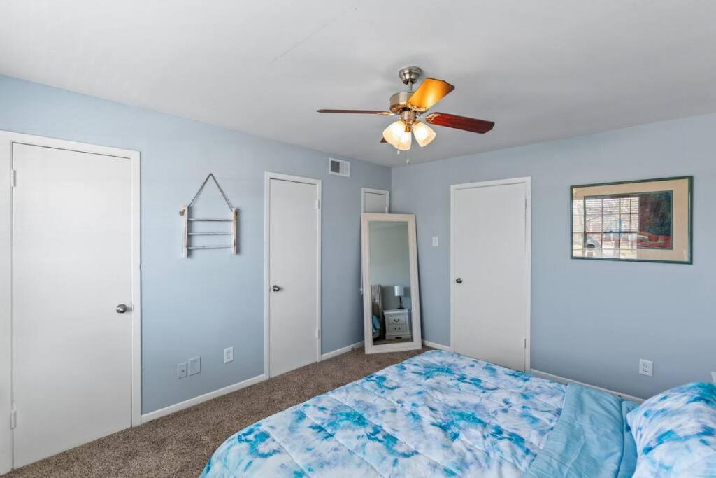 Longer term option 1 Bed by Clear Lake, NASA and Kemah