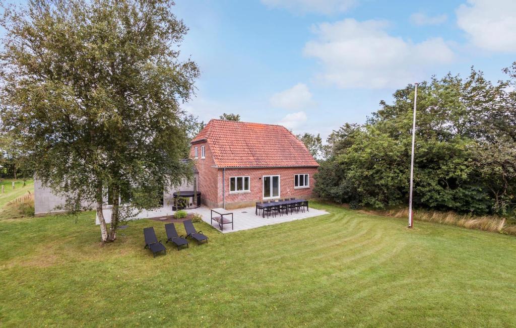 Beautiful Home In Varde With Kitchen