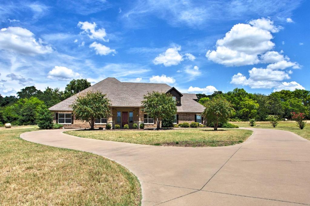 Spacious Stallion Lake Ranch Home with Patio